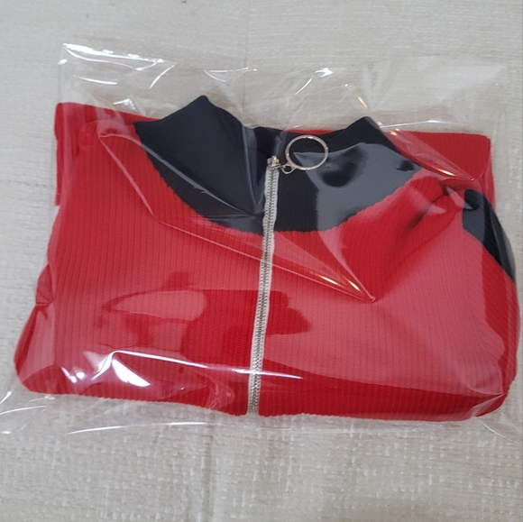 Red and Blue O-Ring Zipper Sweater - Picture 17 of 17